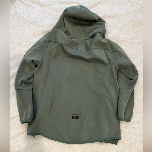 Men’s green Puma hoodie size Medium - Picture 5 of 5